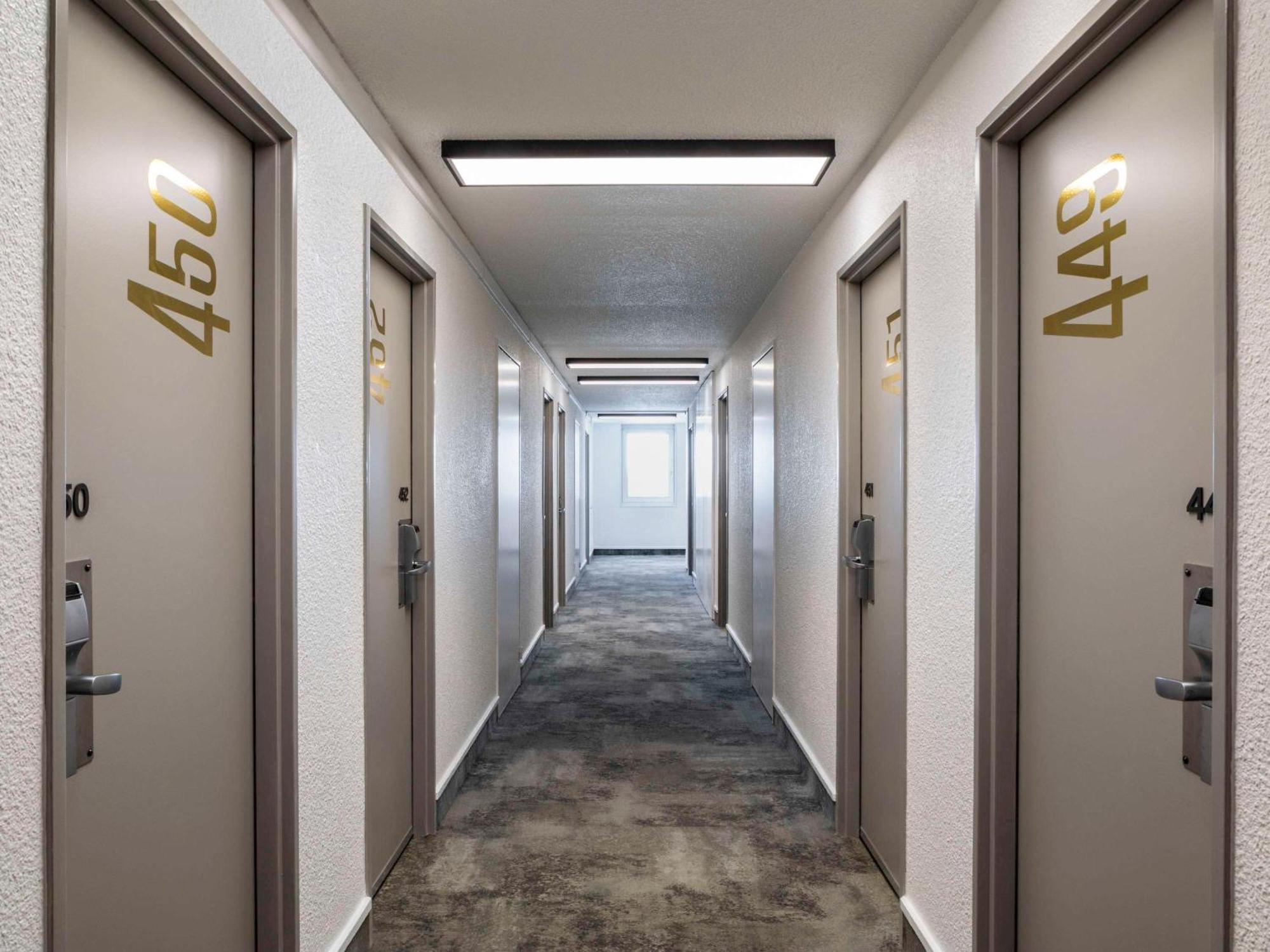 Ibis Paris Porte De Bercy Charenton-le-Pont Eksteriør billede