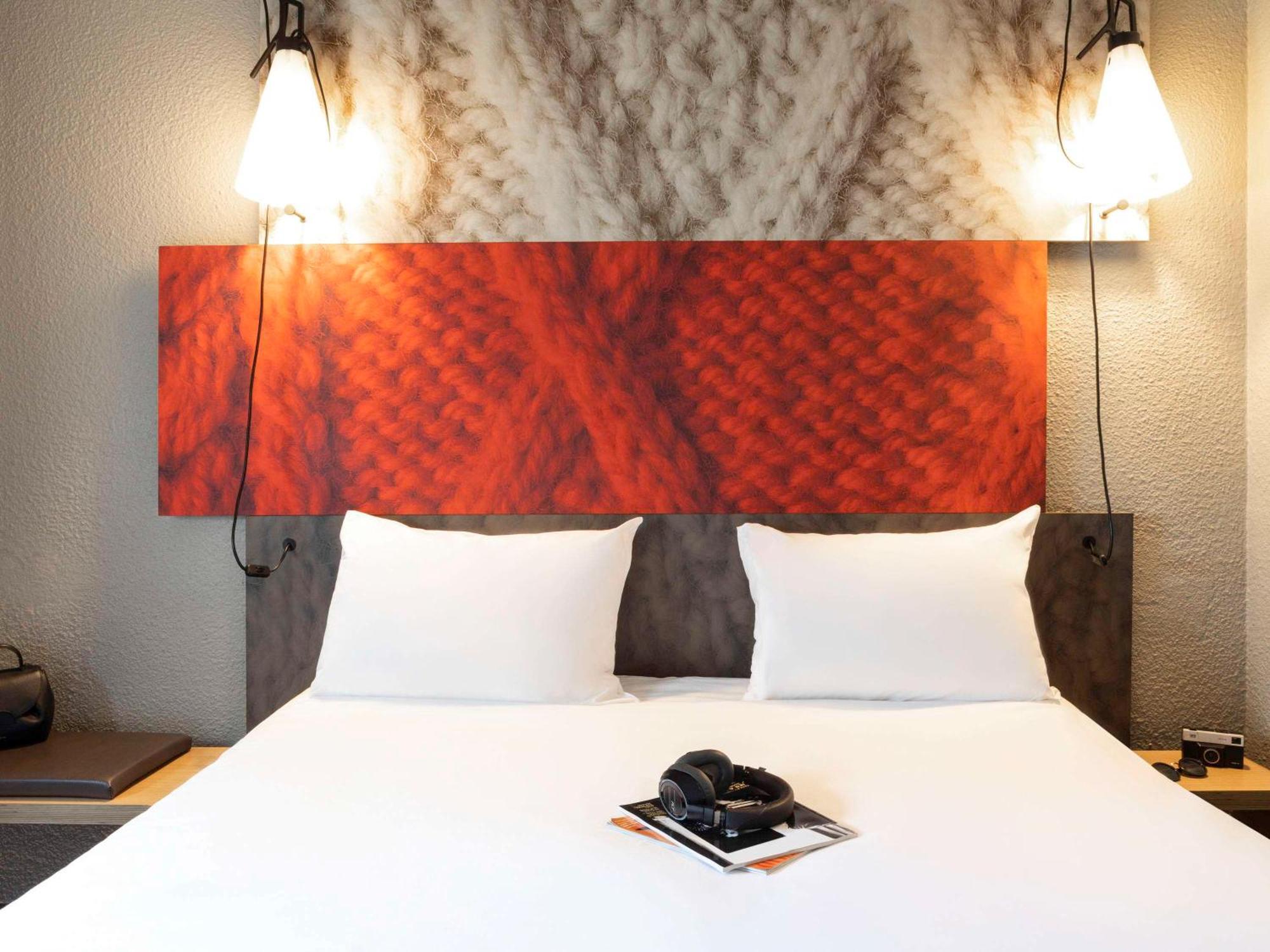 Ibis Paris Porte De Bercy Charenton-le-Pont Eksteriør billede